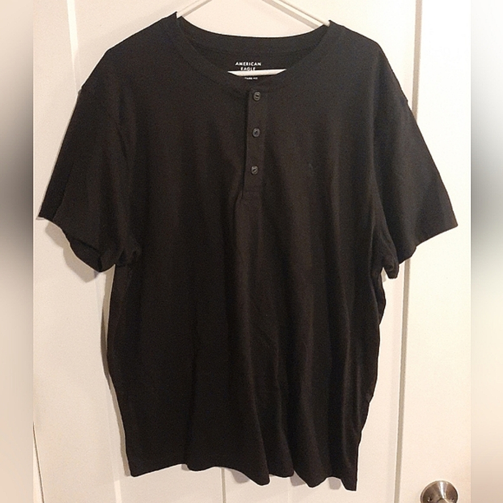 Men's X-large American Eagle Black Short Sleeve Shirt